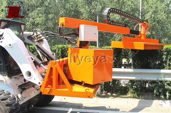 西安大型綠籬修剪車特點(diǎn)有哪些