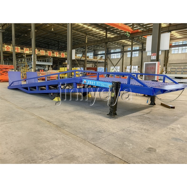 移動(dòng)登車橋