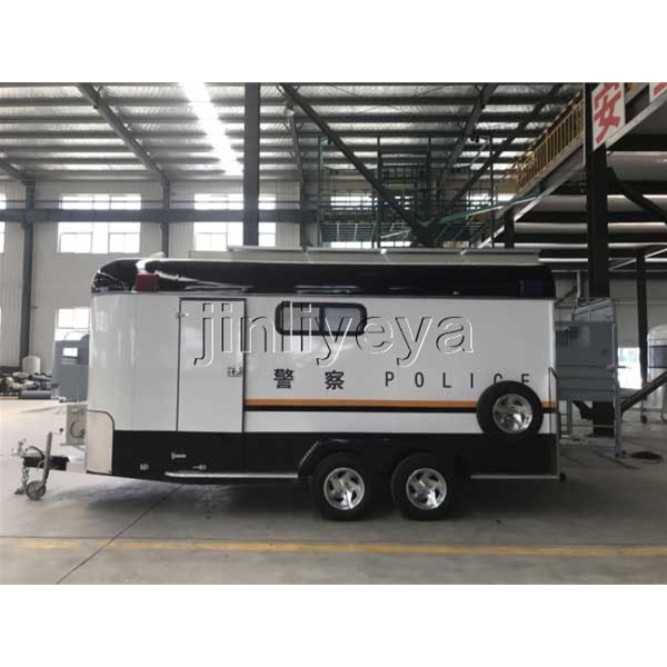 警務(wù)宿營(yíng)車