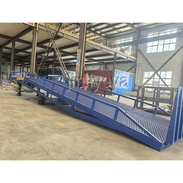 移動(dòng)登車橋