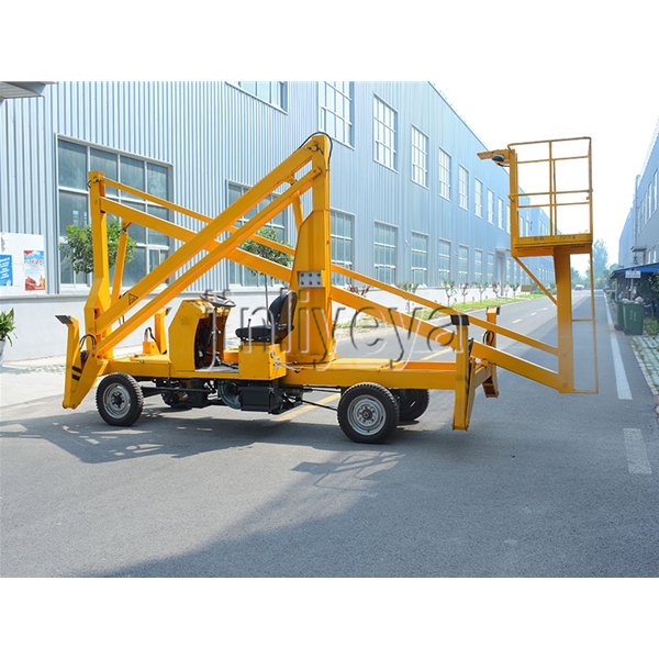 曲臂機(jī)高空作業(yè)