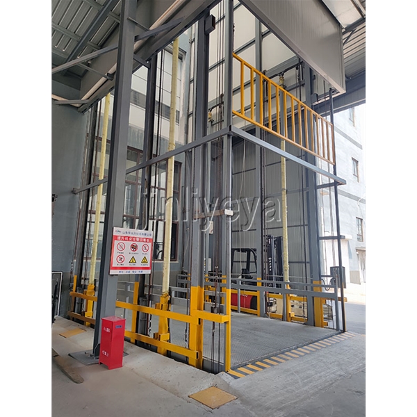 導(dǎo)軌式升降平臺(tái)