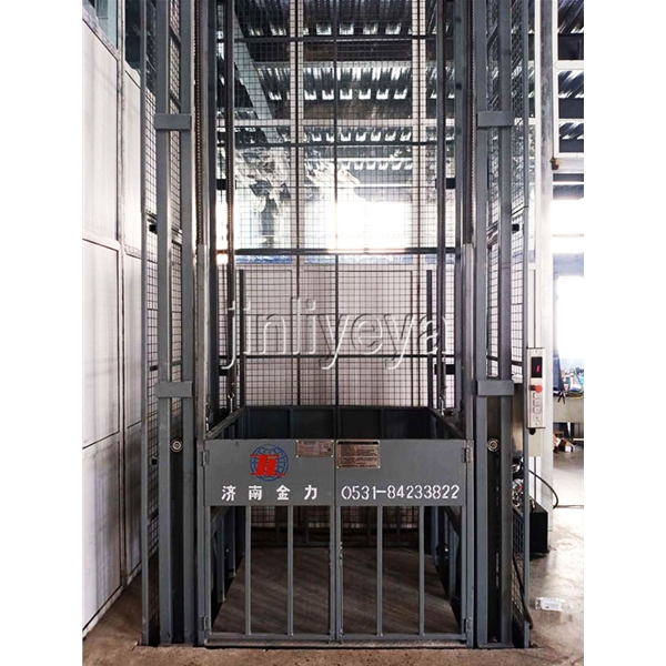 導(dǎo)軌式升降平臺(tái)